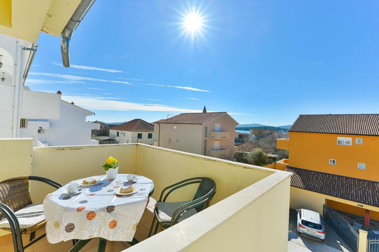 Apartments Adria Turanj Exterior foto
