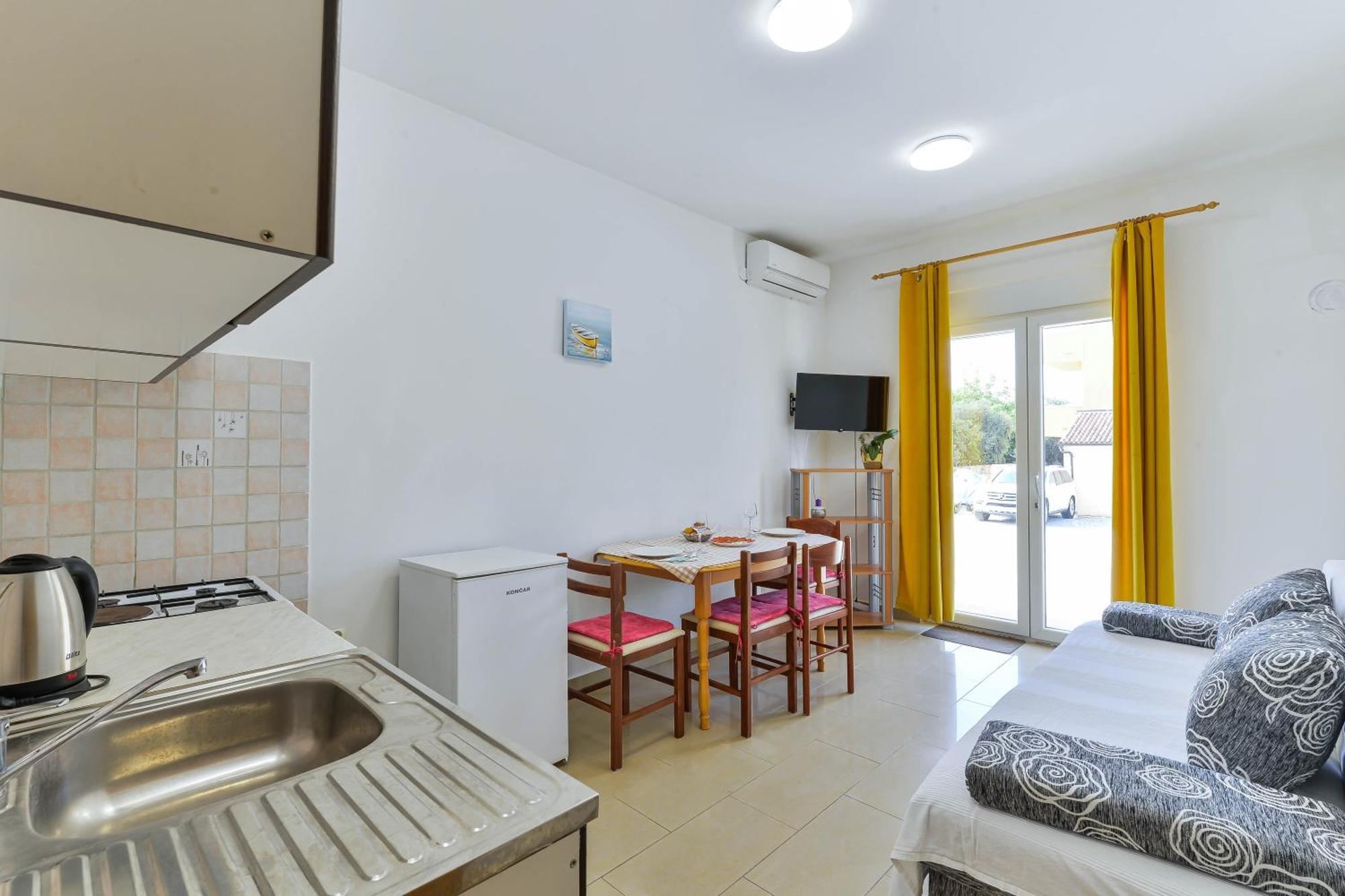 Apartments Adria Turanj Exterior foto